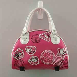 2010 Hello Kitty World Adventures Collectipak Vinyl Pink Travel Purse